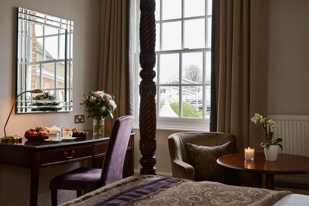 Готель Macdonald Compleat Angler Марлоу Номер фото