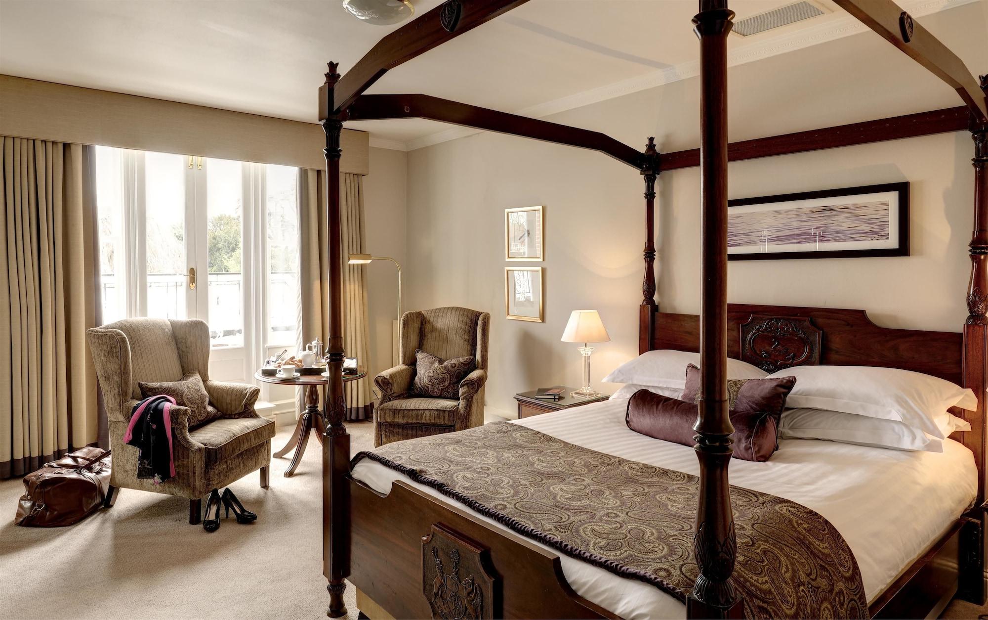 Готель Macdonald Compleat Angler Марлоу Екстер'єр фото