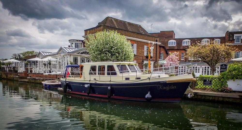 Готель Macdonald Compleat Angler Марлоу Екстер'єр фото